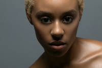 Bleached brows zijn opeens overal na de Met Gala